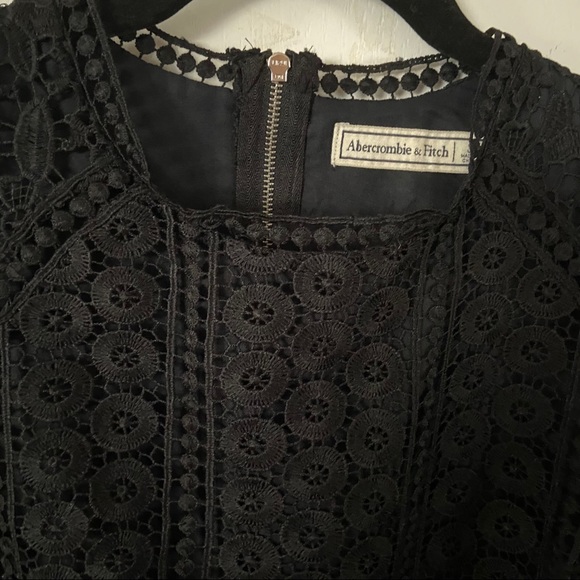 Black Abercrombie and Fitch Lace Top - Picture 2 of 4